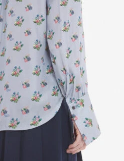 BOXY SHIRT WITH CONCEALED PLACKET IN FLORAL PRINT -Maisonkitsune Store lw00405wf4017 m175 13